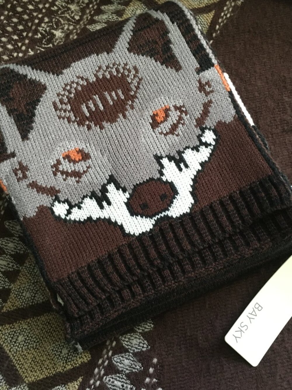 NWT Bay Sky Brown Wolf Knit Scarf 72” Long Winter Traditional Unisex